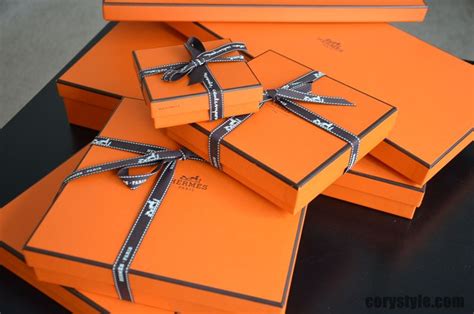 orange hermes box colors.